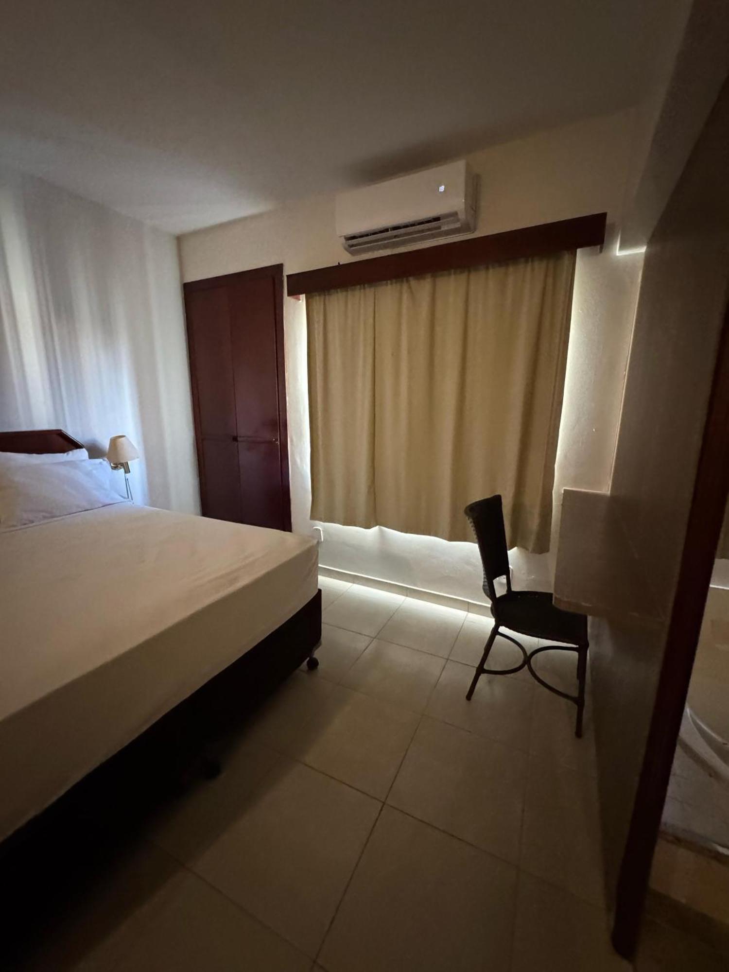 Hot Springs Aparthotel *